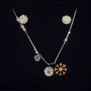 Swarovski Snowflake Necklace and Earrings Set